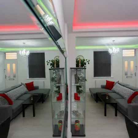 Ivy House Ferienhaus *